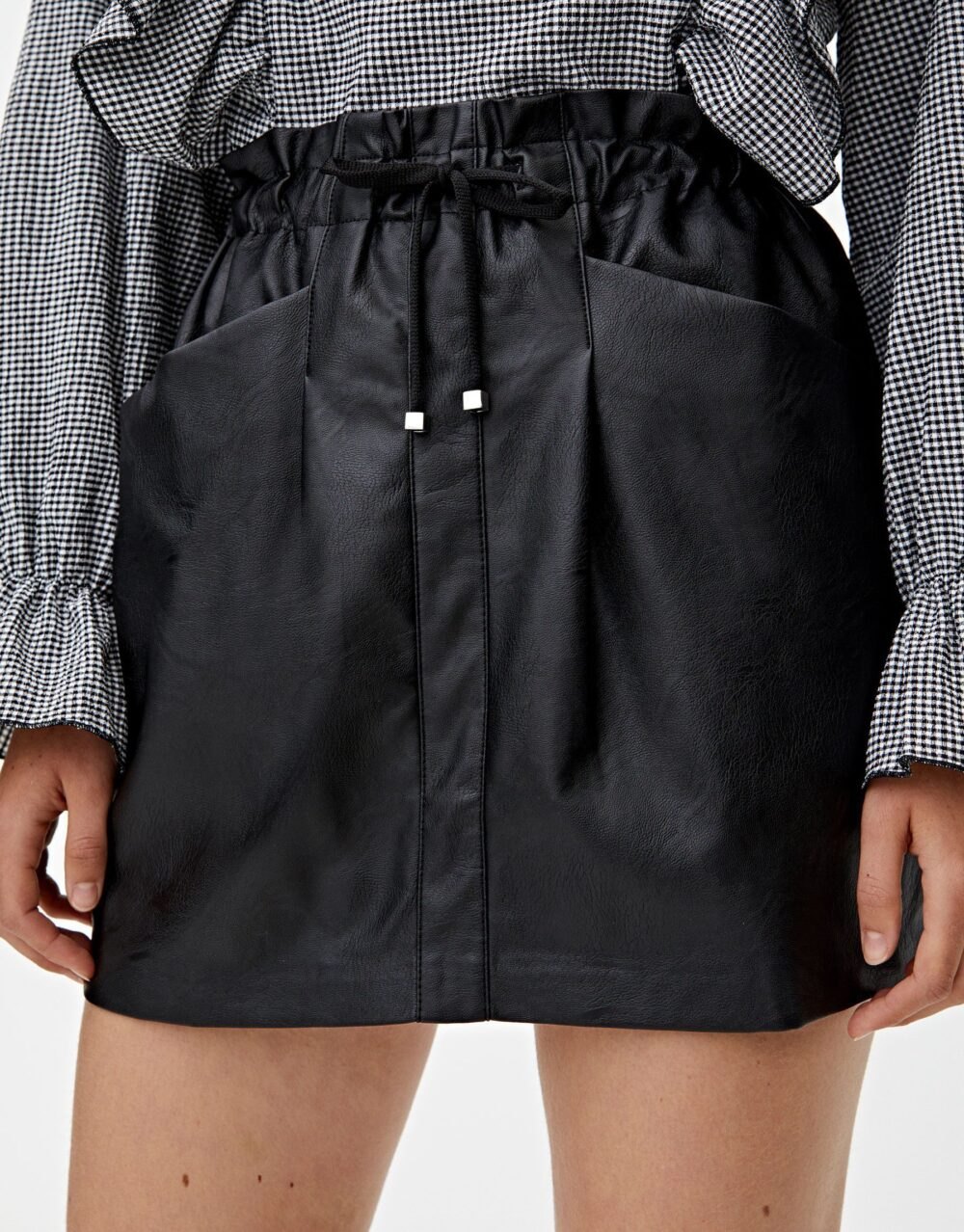 Zara Mini-jupe en similicuir avec cordon de serrage